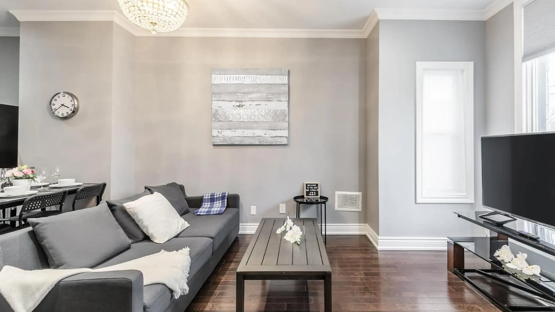 Pet-Friendly 6-Guest Capacity Apt On Ossington Ave Apartment Toronto 0*,
