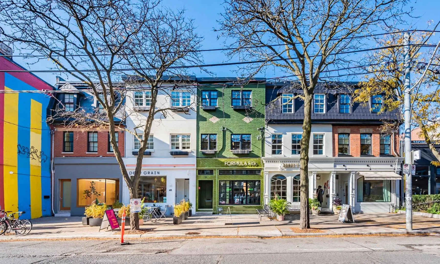 Pet-Friendly 6-Guest Capacity Apt On Ossington Ave Apartment Toronto